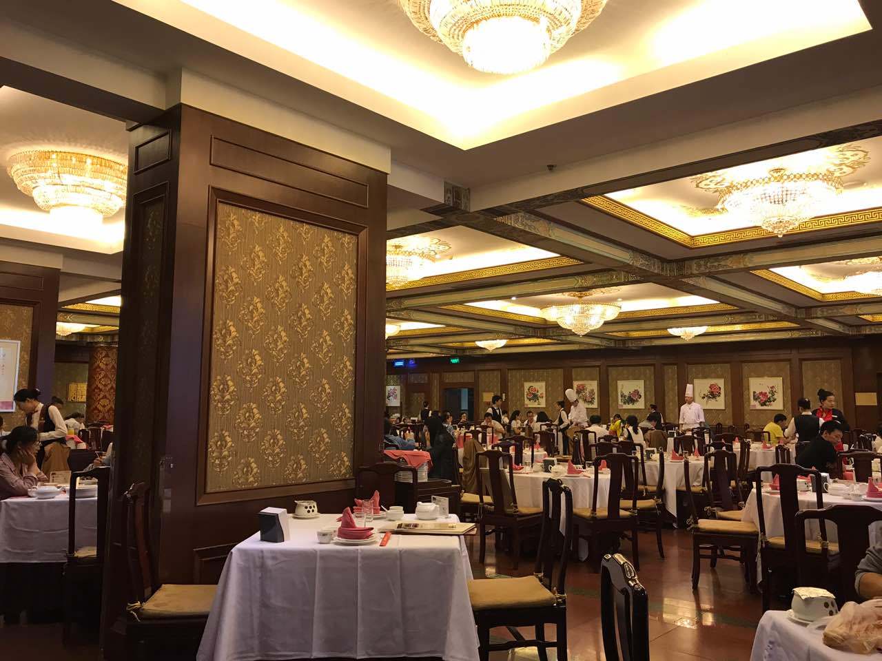 全聚德为食客带来烤鸭美食之旅(图2)